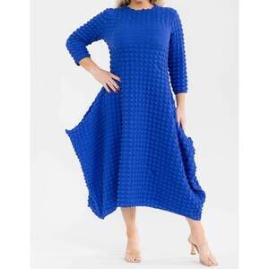NEW KAREN T DESIGN bubble popcorn maxi dress in blue